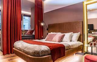 Апартаменты Luxury Upscale Apartments On Maydan Киев Двухместный номер Делюкс с 1 кроватью и балконом-7